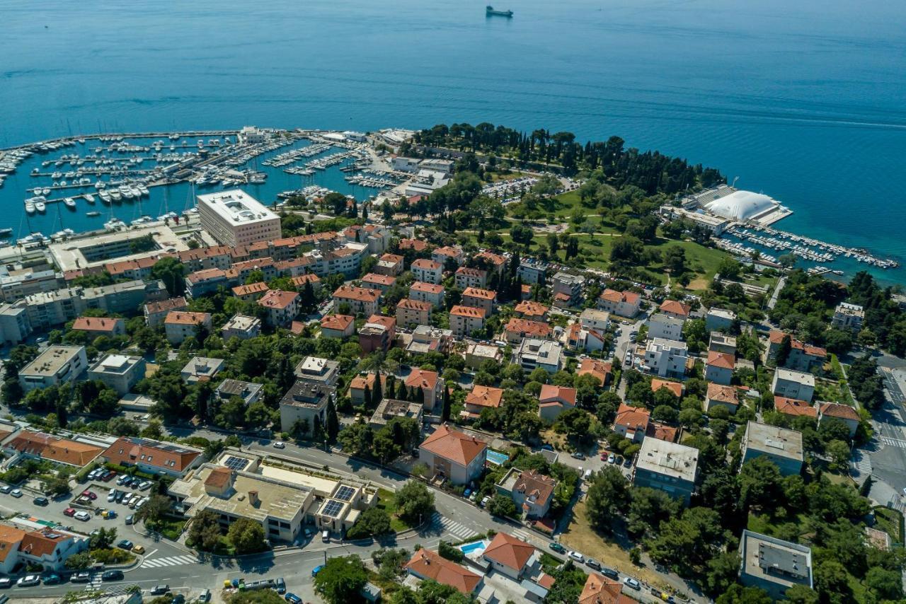 Villa Katess With Heated Pool Split Exterior foto