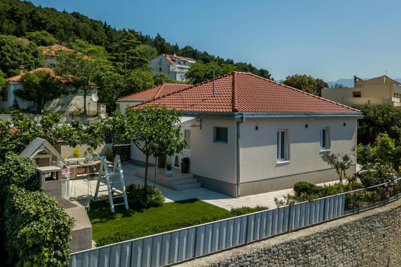 Villa Katess With Heated Pool Split Exterior foto